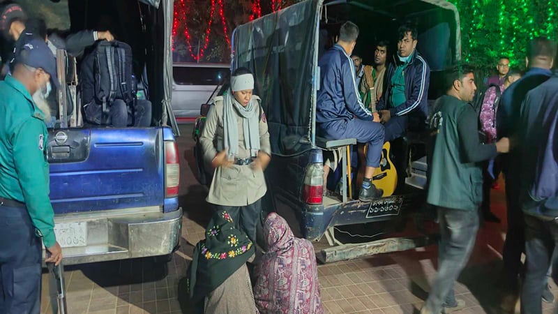 চলছে যৌথবাহিনীর অভিযান, আটক ২০ জনের অধিক